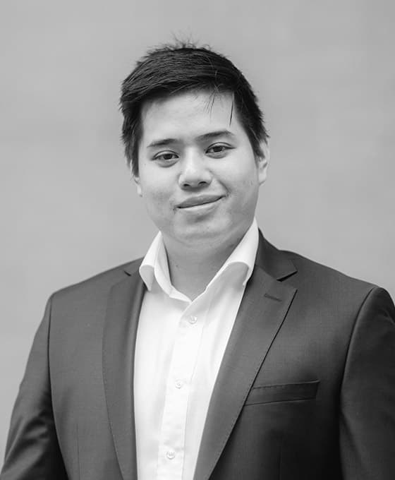 William Pho - Management Accountant